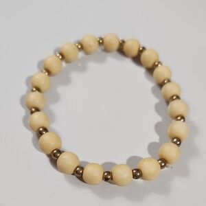 Acai Cream Colored Beaded Bracelet Gold Spacers